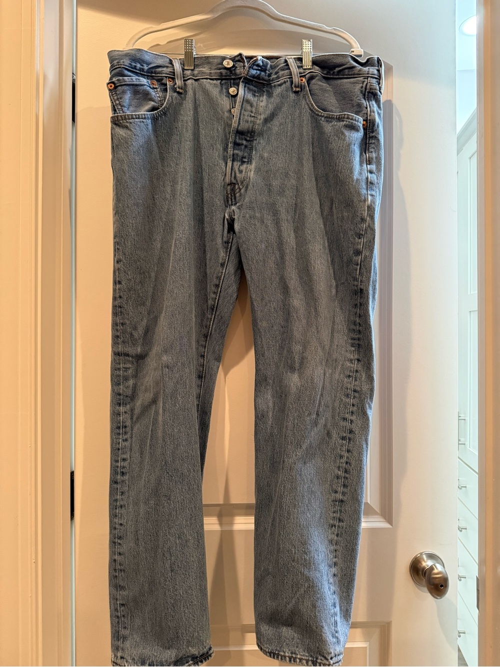 Levi's Men's Medium Blue Straight-Leg Jeans